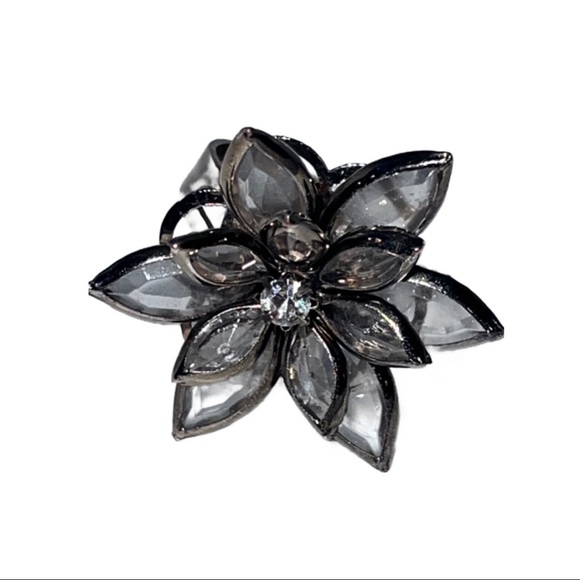 Funky Rare Gray & Black Open Flower Ring - Picture 6 of 7